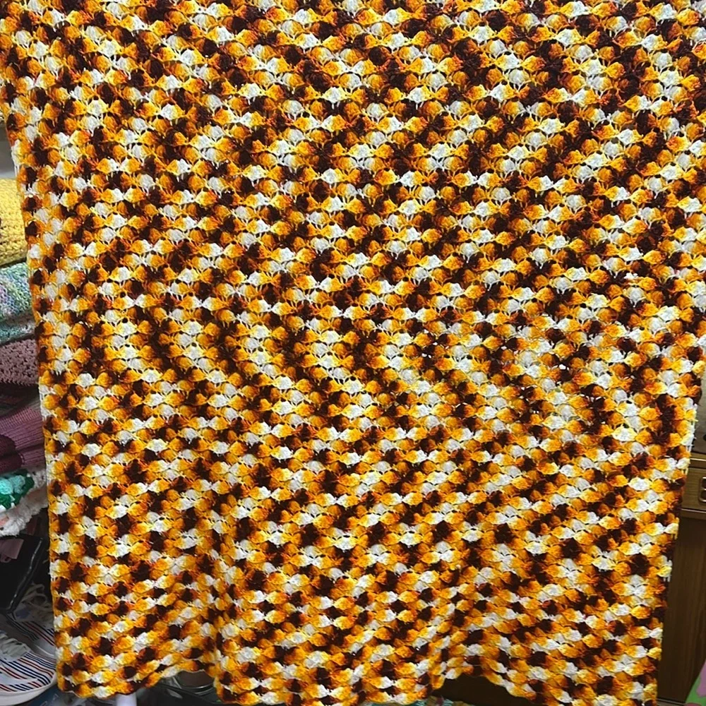 Throw crochet afghan 80 x45 Blanket Handmade - Picture 5 of 13